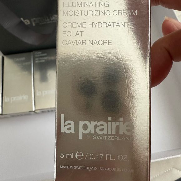 5 pieces skincare with bag - Picture 6 of 8